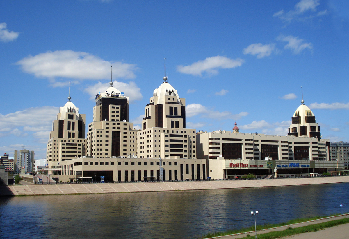 Astana, Проспект Сарыарка, 2; Проспект Сарыарка, 4; Проспект Сарыарка, 6; Проспект Сарыарка, 12; Проспект Женис, 1; Улица Кенесары, 13