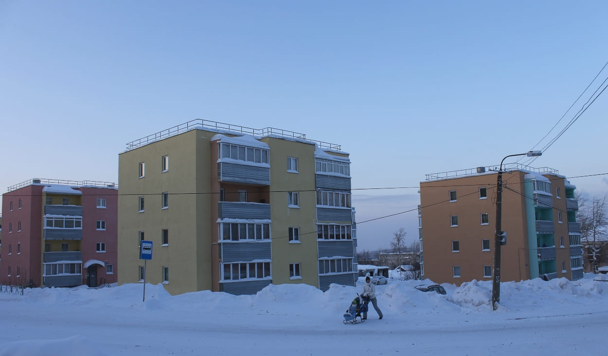 Кизел, Учебная улица, 13; Учебная улица, 15; Пролетарская улица, 80