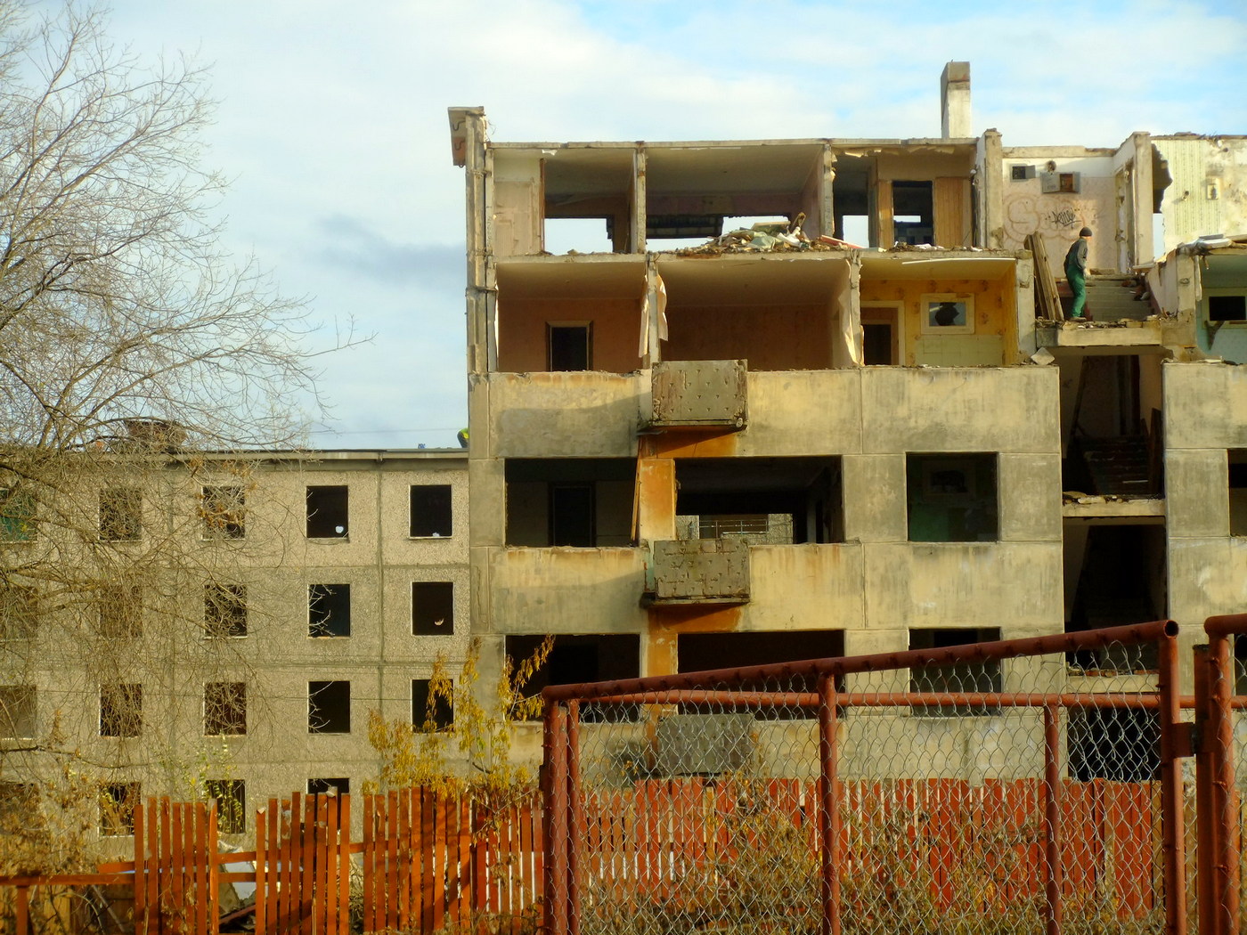 Berezniki, Улица Свердлова, 43; Улица Свердлова, 122