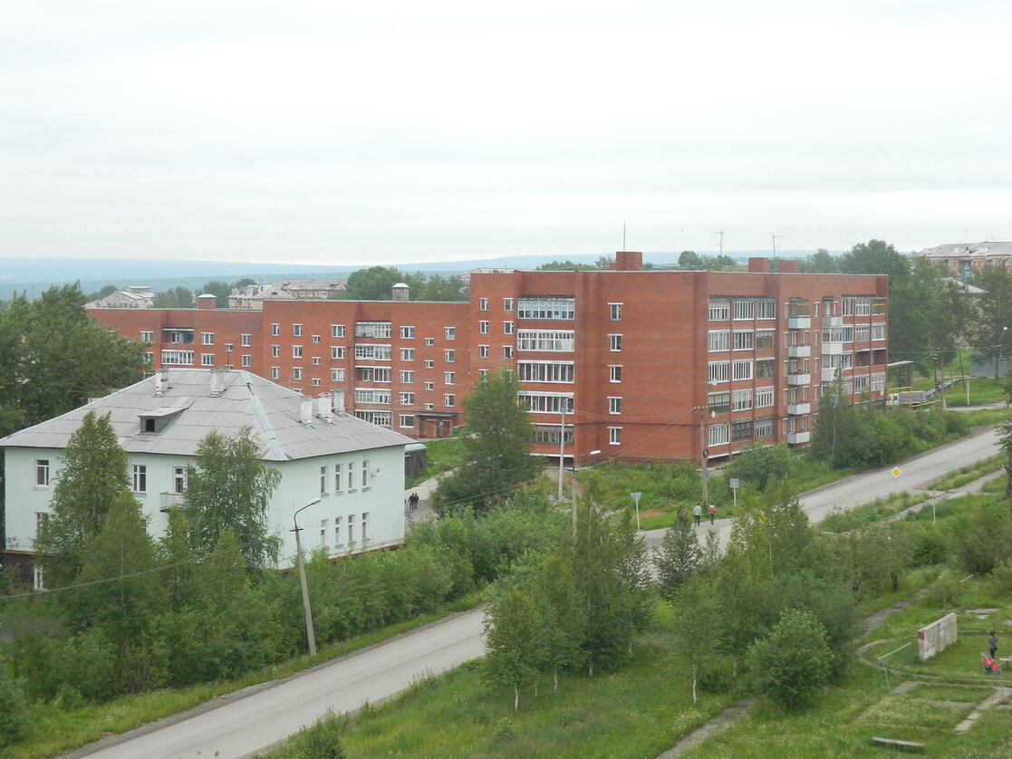 Кизел, Улица Энгельса, 46; Пролетарская улица, 50