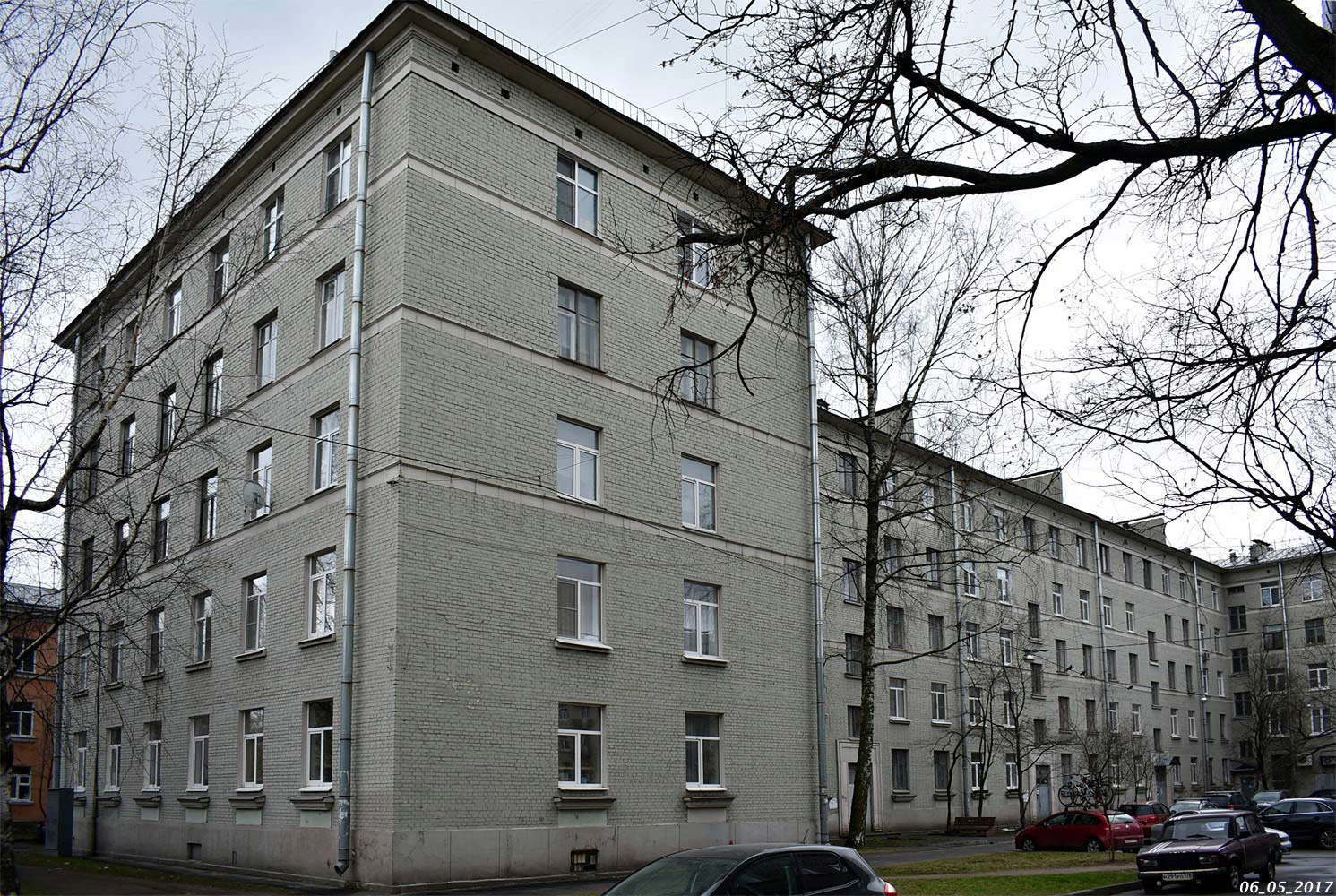 Санкт-Петербург, Синявинская улица, 12