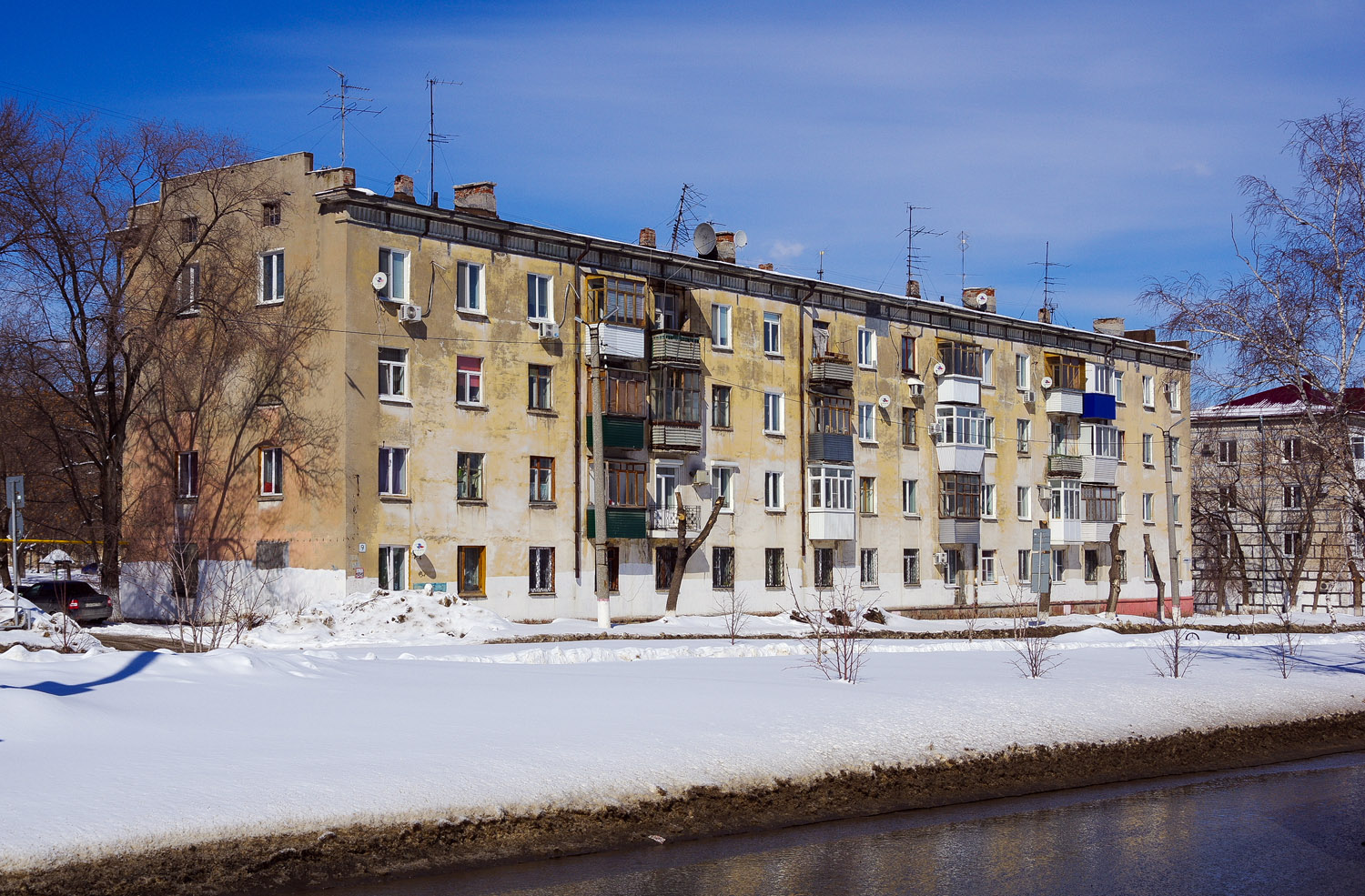 Новокуйбышевск, Улица Островского, 9