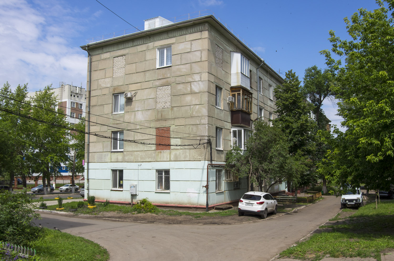 Novokuybyshevsk, Улица Пирогова, 6