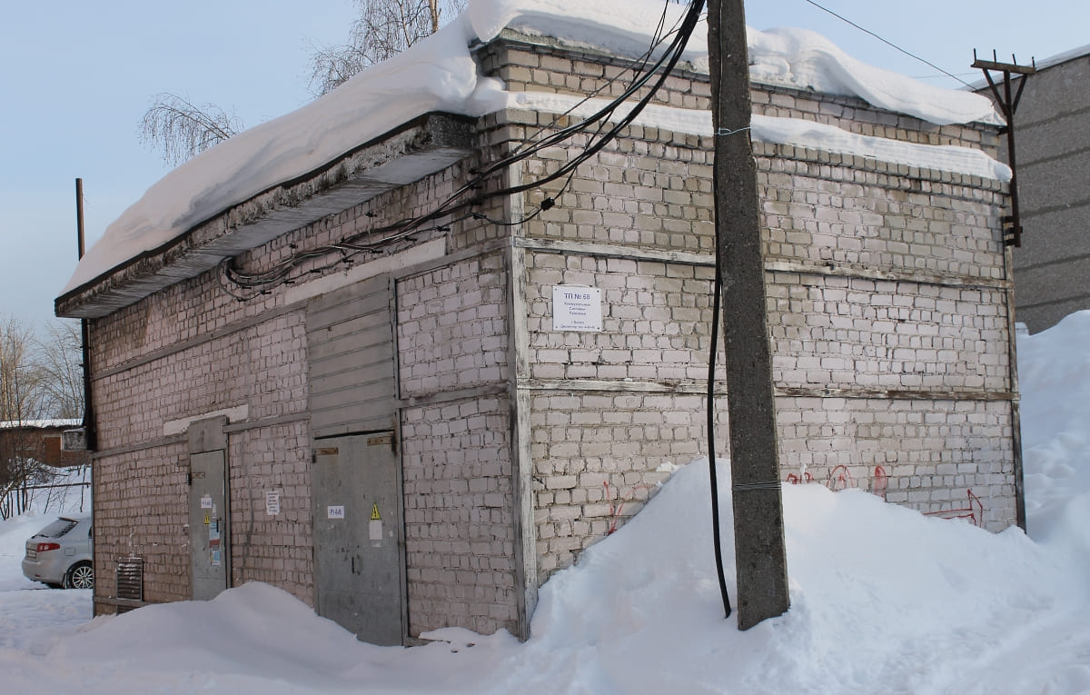 Кизел, Учебная улица, 12*