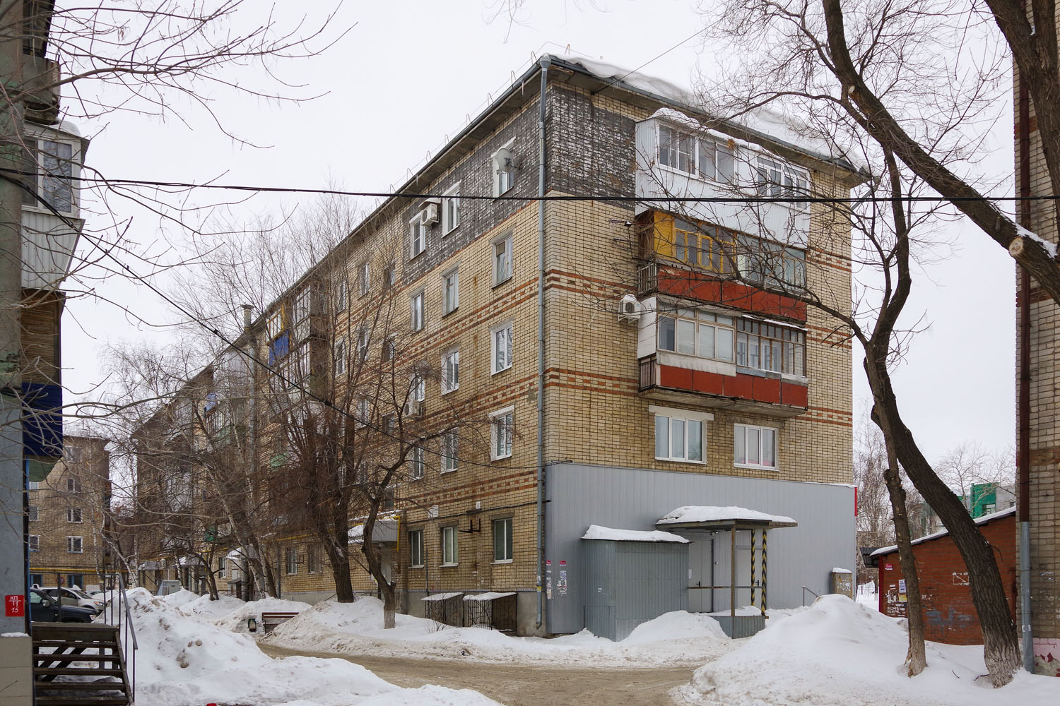 Новокуйбышевск, Улица Дзержинского, 12