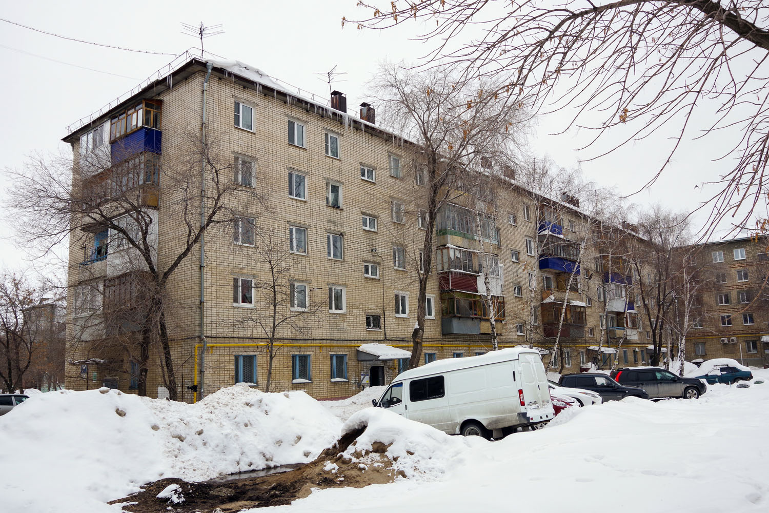 Новокуйбышевск, Улица Молодёжная, 3