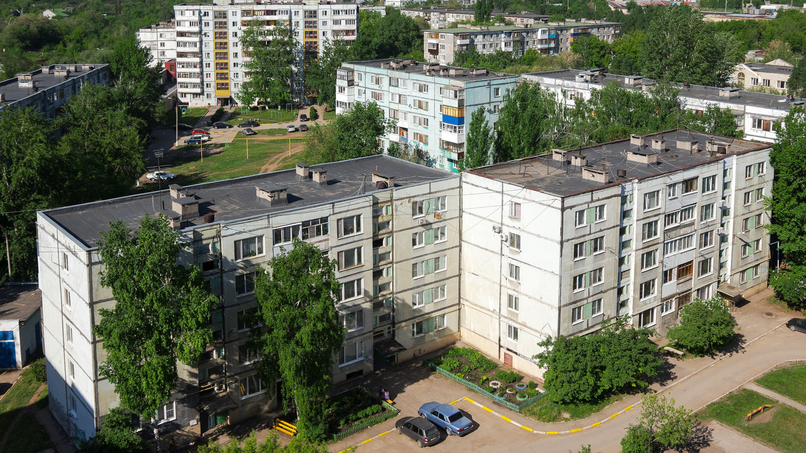Novokuybyshevsk, Проспект Победы, 52Б; Проспект Победы, 52А