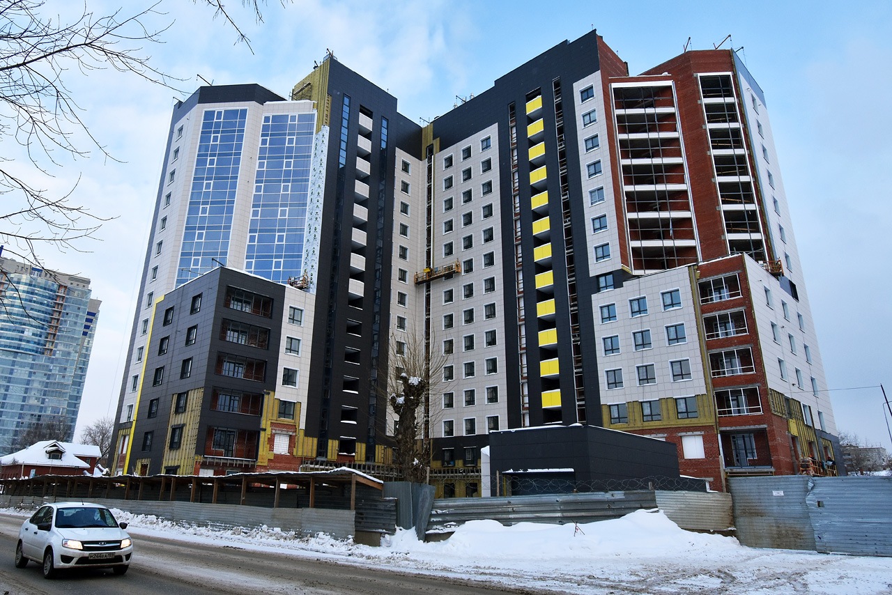Perm, Улица Окулова, 24