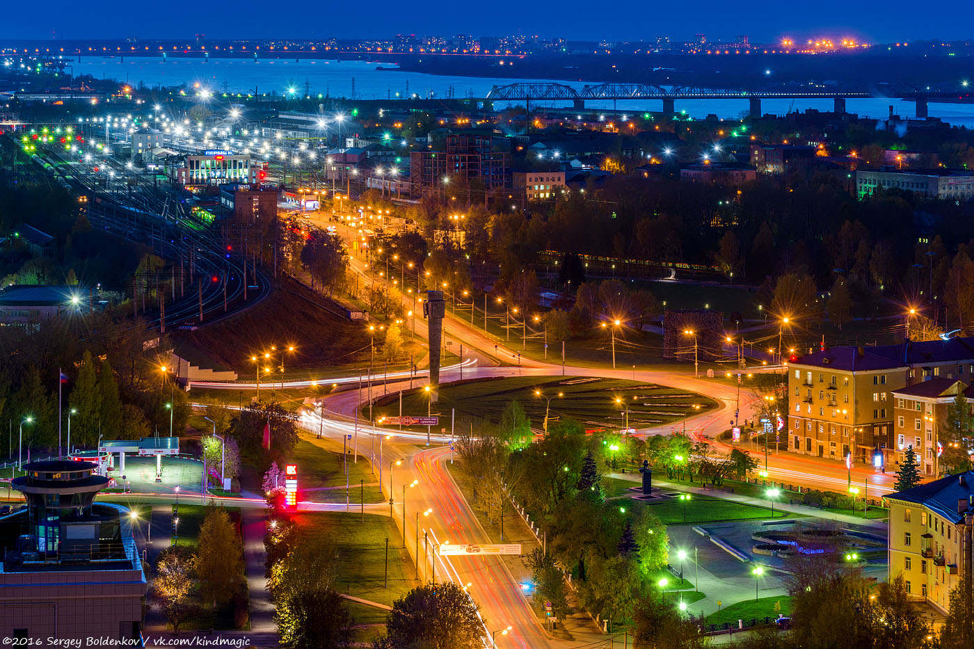 Пермь, Камский железнодорожный мост; Красавинский мост; Улица Ленина, 89; Улица Сергея Данщина, 30. Пермь — Панорамы