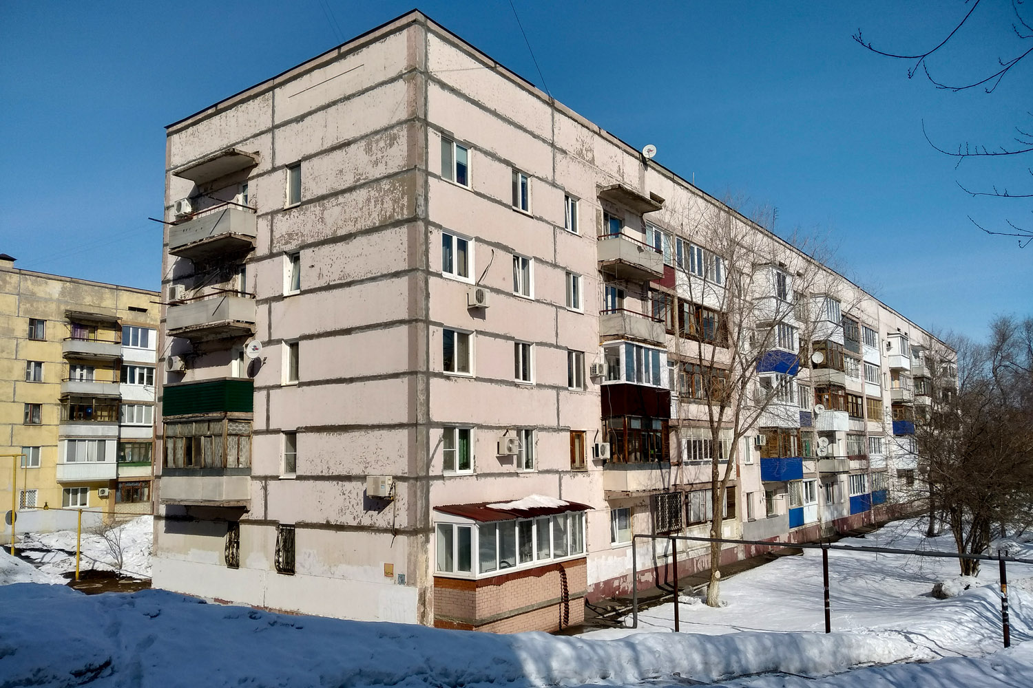 Новокуйбышевск, Улица Дзержинского, 42Б