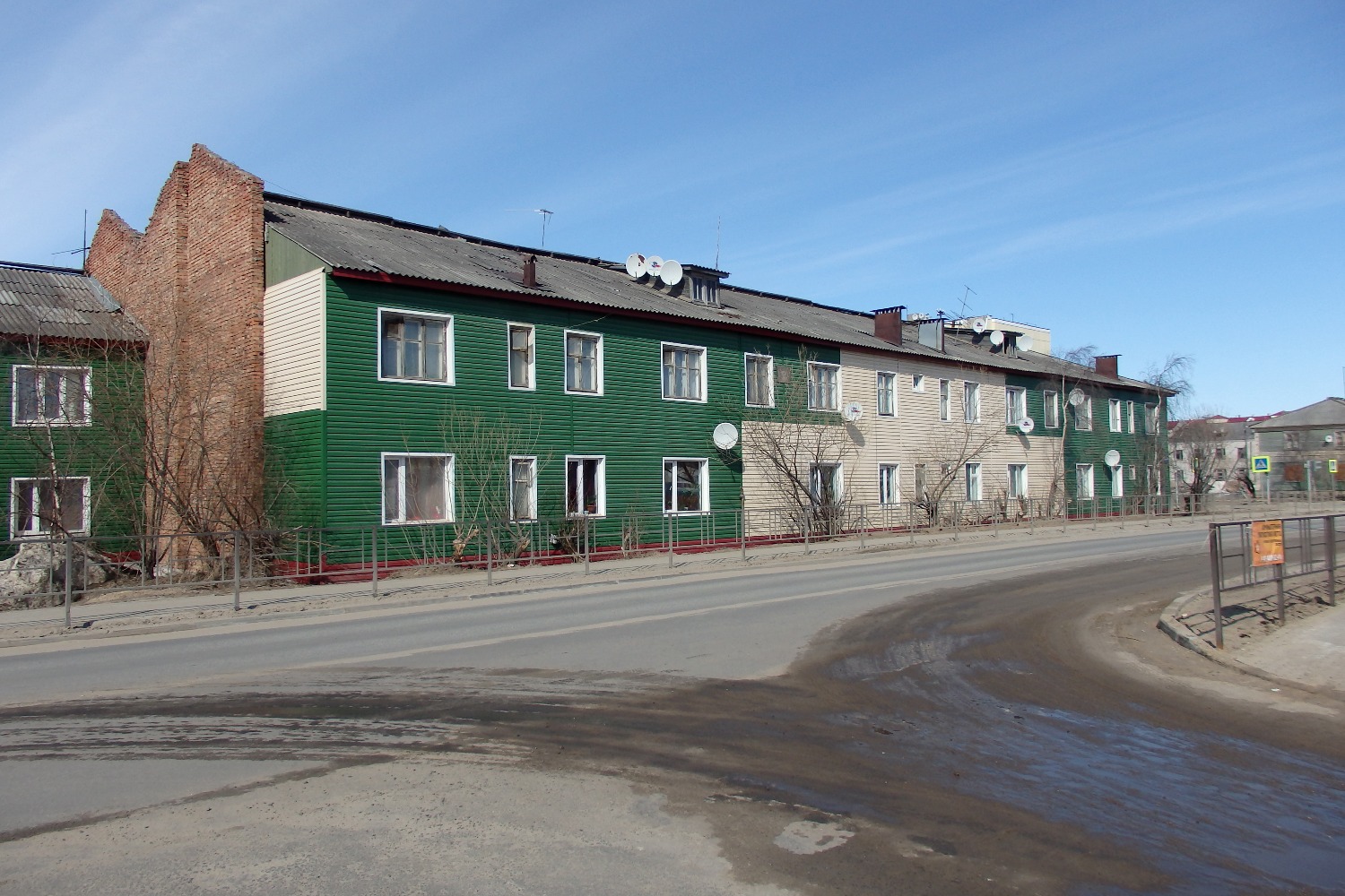 Naryan-Mar, Октябрьская улица, 31