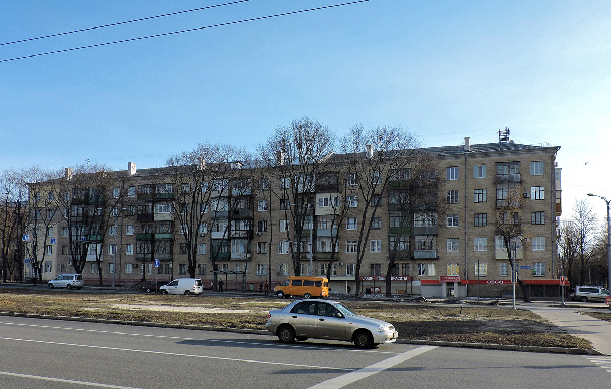 Харьков, Проспект Героев Харькова, 196 / улица василия мельникова, 1