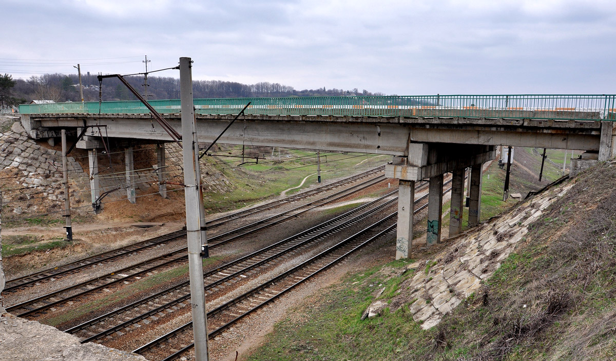 Мерефа, Улица 1 Мая, ??