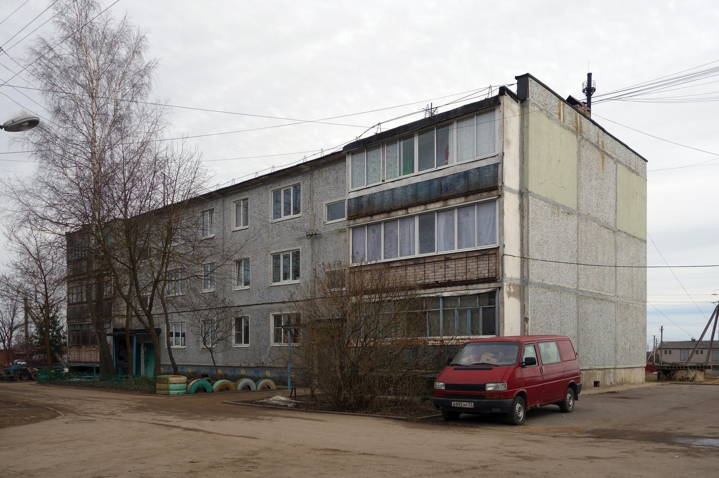 Новгородский район, прочие н.п., Пос. Волховец, Пионерская улица, 18