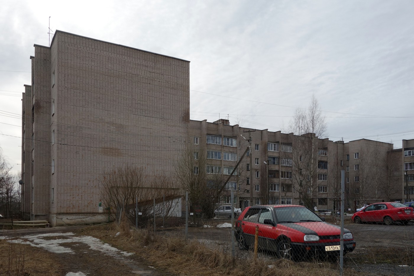 Novgorodsky district, other localities, пос. Волховец, Пионерская улица, 17 корп. 1