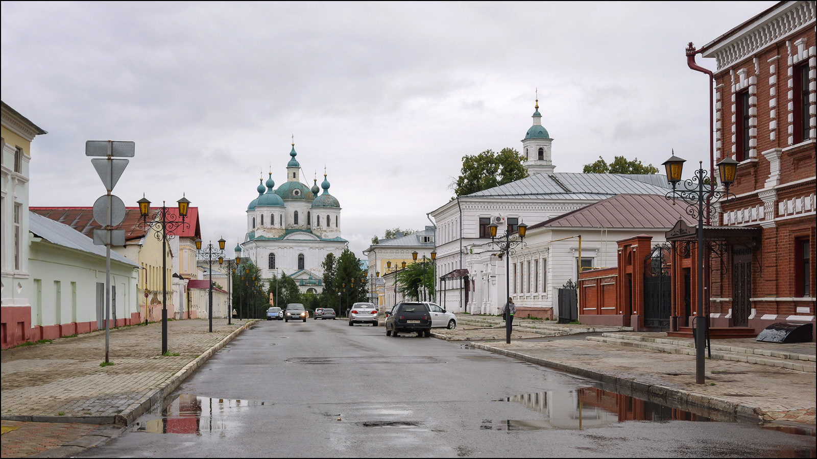 Єлабуга, Улица Набережная, 14