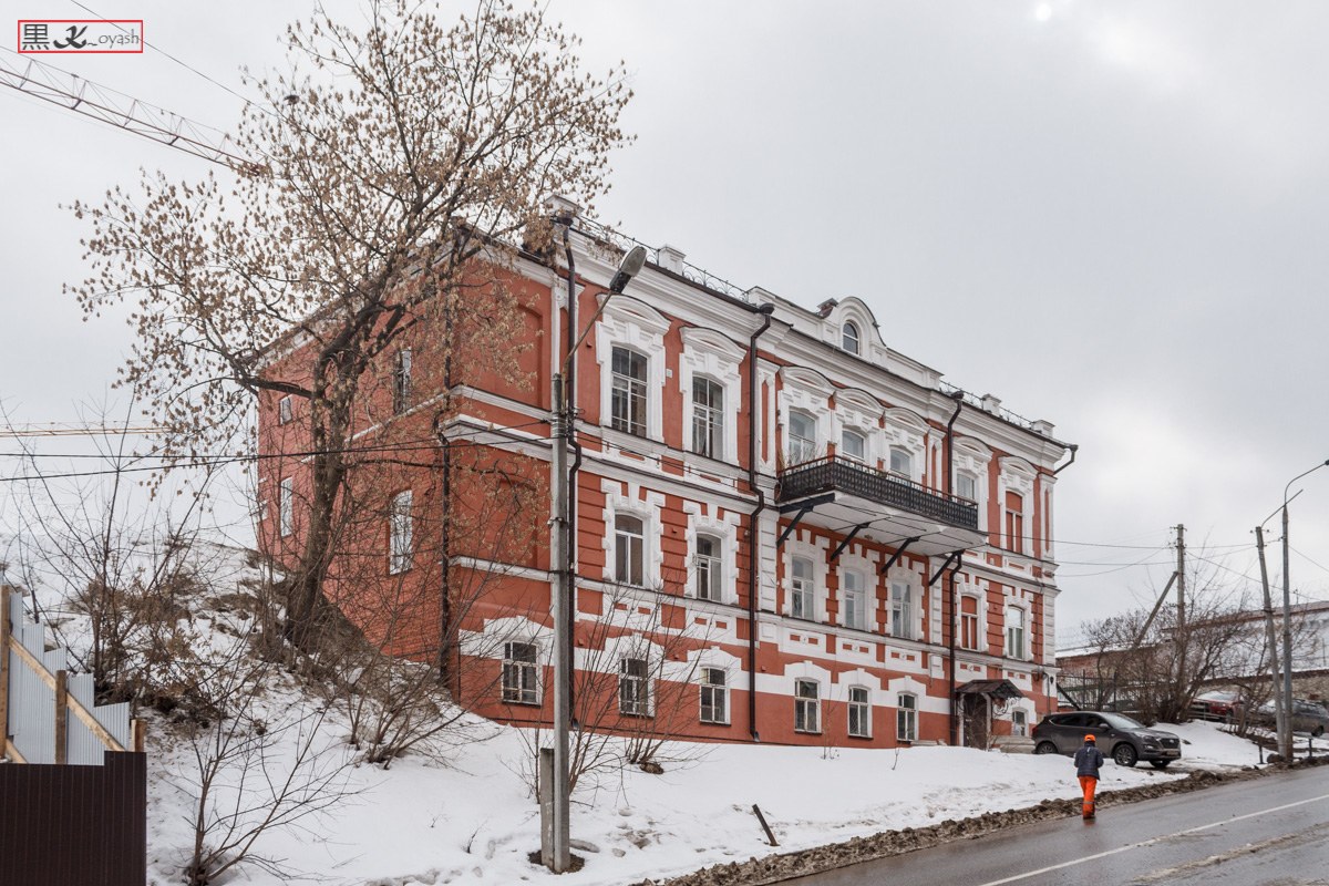 Kazań, Улица Япеева, 18 / Нагорная улица, 35