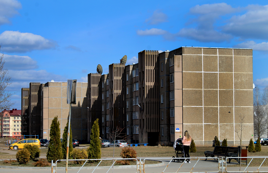 Столбцы, Центральная улица, 8