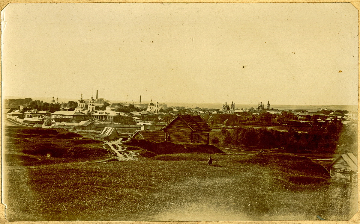 Переславль-Залесский, Трудовая улица, 2; Вознесенская улица, ?; Ростовская улица, 47А; Семёновская улица, ?; Ростовская улица, 45; Красный переулок, 10; Красный переулок, ?; Ростовская улица, 16; Торговая площадь, 2; Улица Ростовская, 5; Комсомольская улица, 2; Торговая площадь, ?. Переславль-Залесский — Панорамы