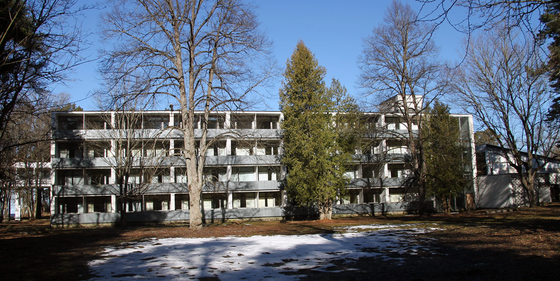 Narva-Jõesuu, Aia, 17/17a