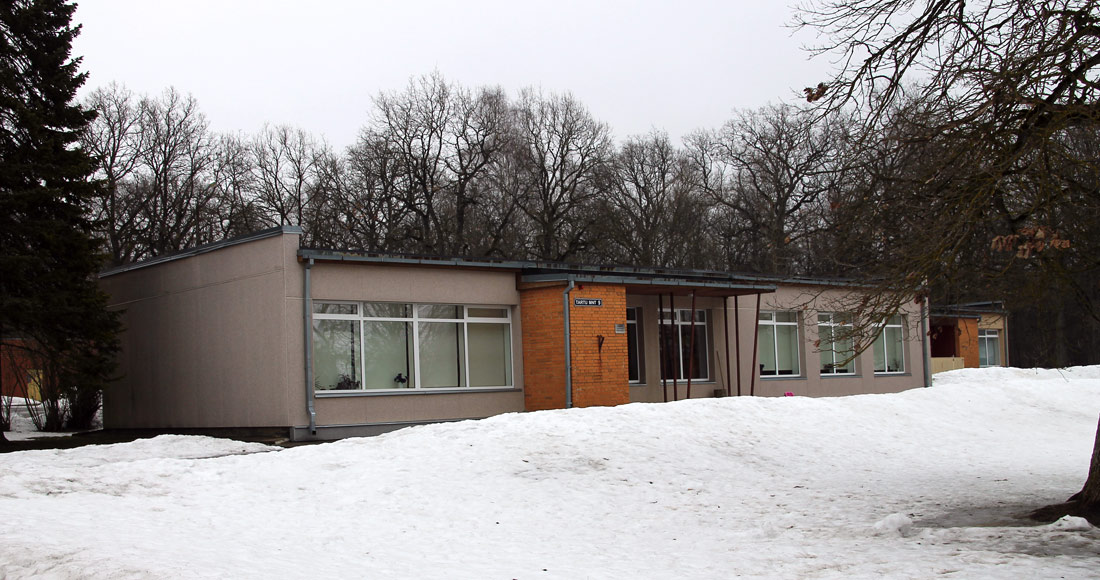 Паюсти, Tartu maantee, 9