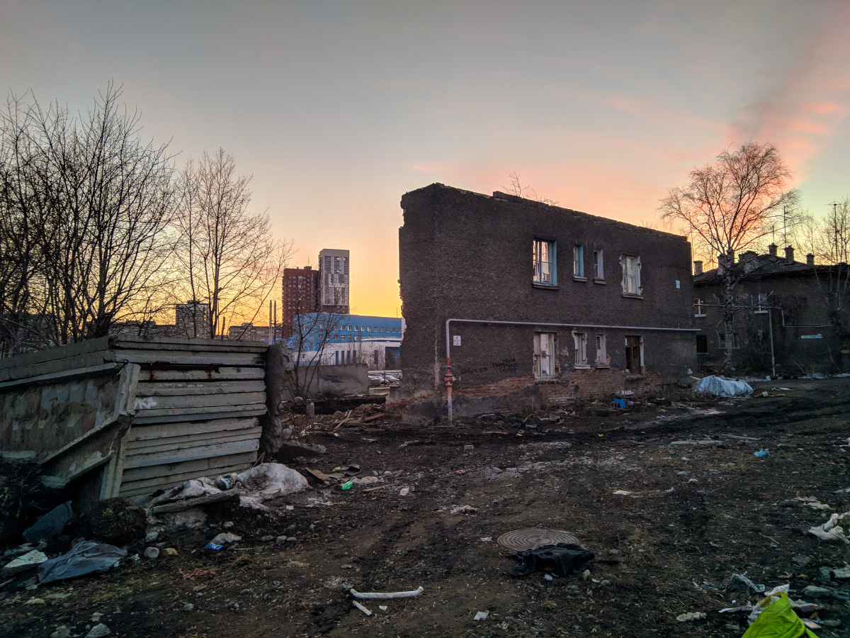 Yekaterinburg, Улица Начдива Васильева, 12