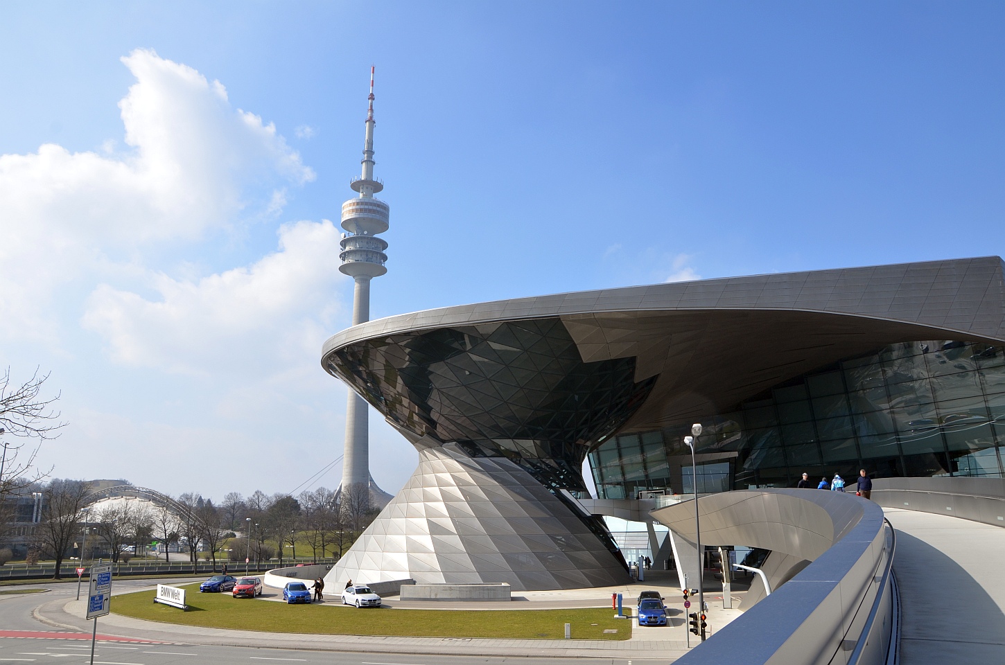 Мюнхен, Am Olympiapark, 2; Spiridon-Louis-Ring, 7