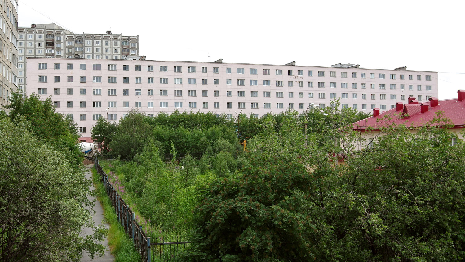 Североморск, Комсомольская улица, 23