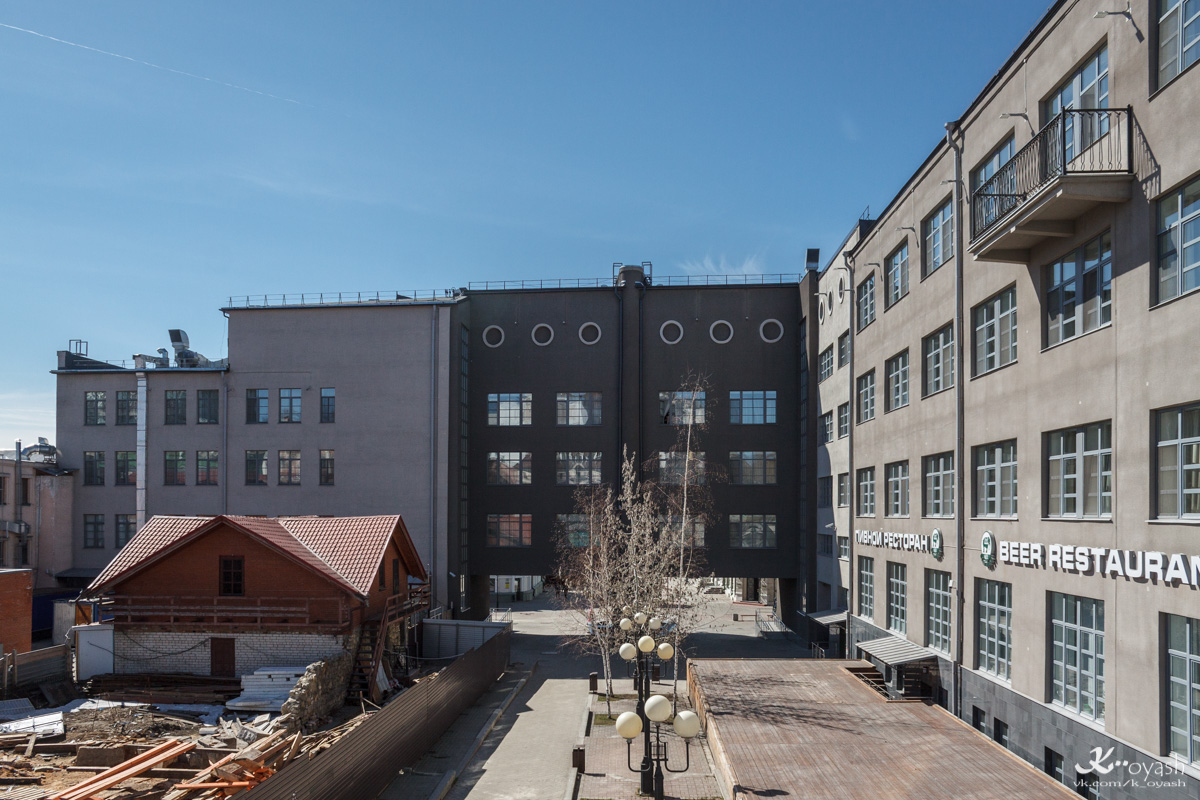 Kasan, Профсоюзная улица, 20; Улица Баумана, 19 / Профсоюзная улица, 16Б