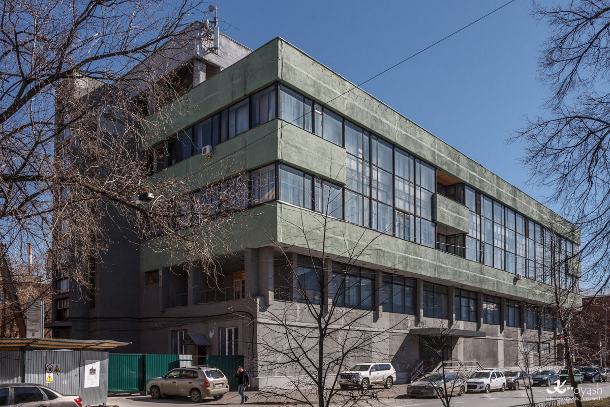 Kazan, Улица Толстого, 8 / Улица Максима Горького, 31