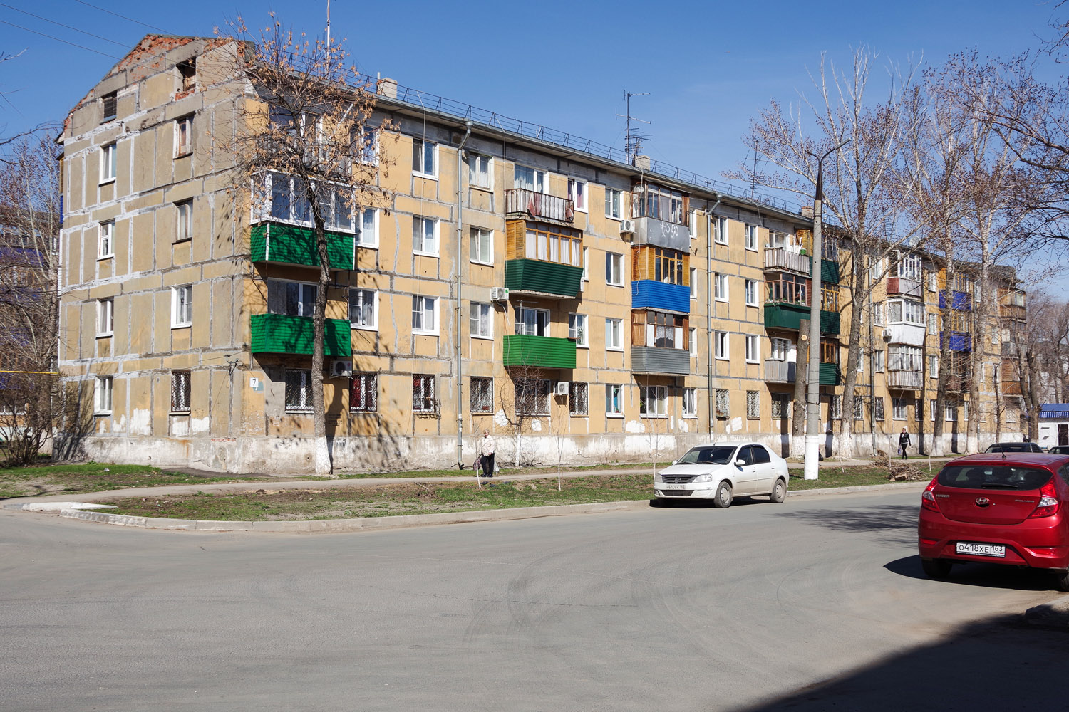 Novokuybyshevsk, Улица Калинина, 7