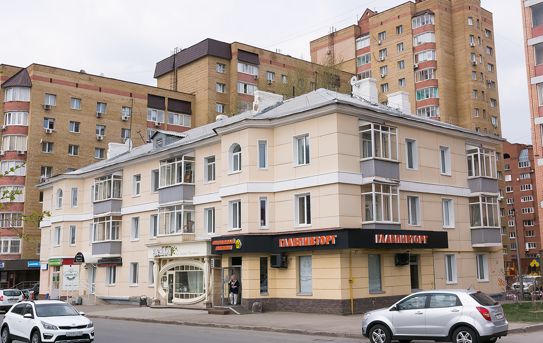 Уфа, Краснодонская улица, 21/23 / Улица Цюрупы, 146