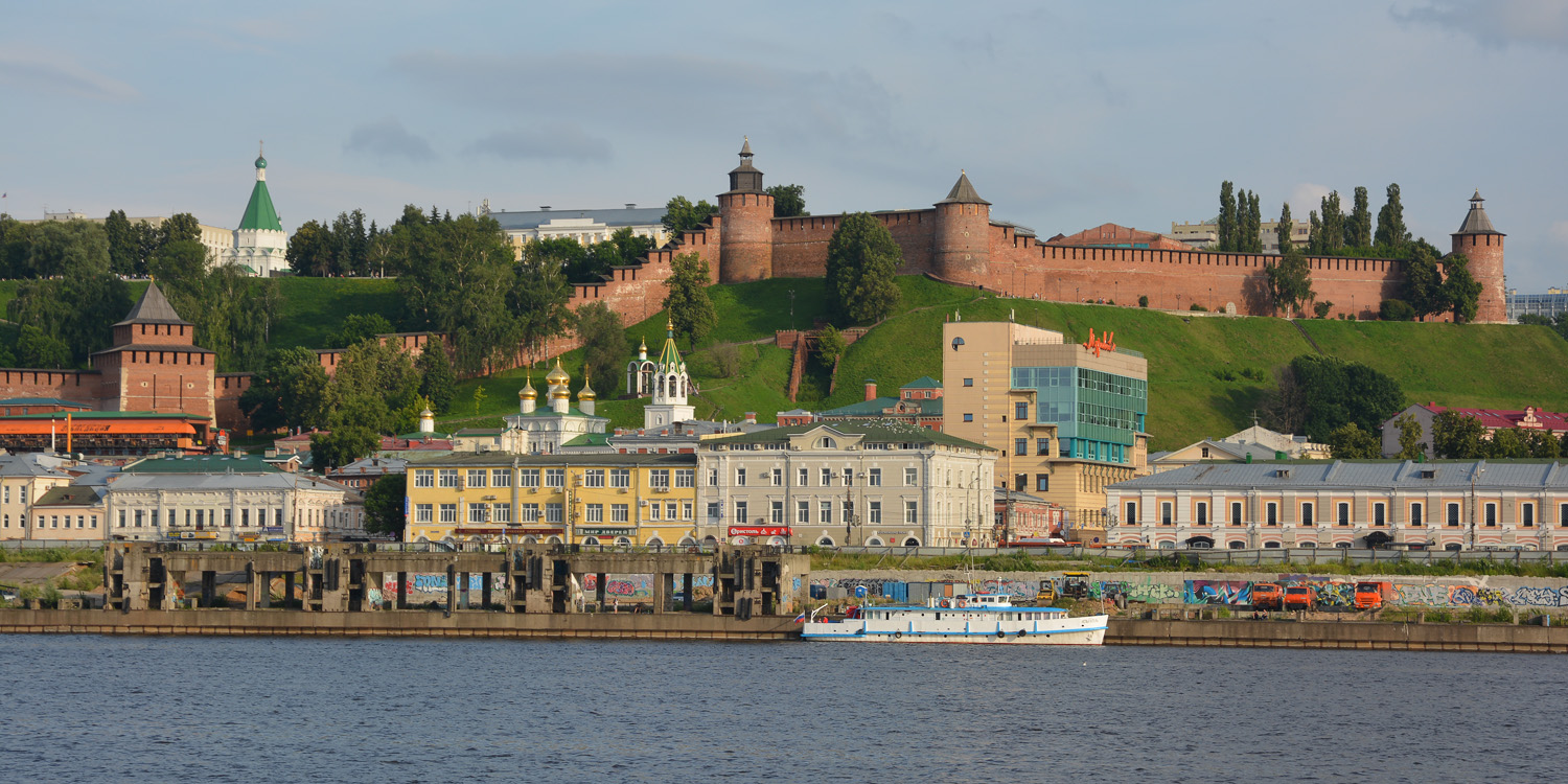 Нижний Новгород, Кремль, 2А; Кремль, 2Б; Кремль, 1Г; Кремль, 1В; Кремль, 1Б; Кремль, ?; Нижне-Волжская набережная, 5 / Кожевенный переулок, 2; Нижне-Волжская набережная, 6 / Кожевенный переулок, 1; Нижне-Волжская набережная, 7; Рождественская улица, 13; Нижне-Волжская набережная, 8 / Торговая улица, 7. Нижний Новгород — Панорамы
