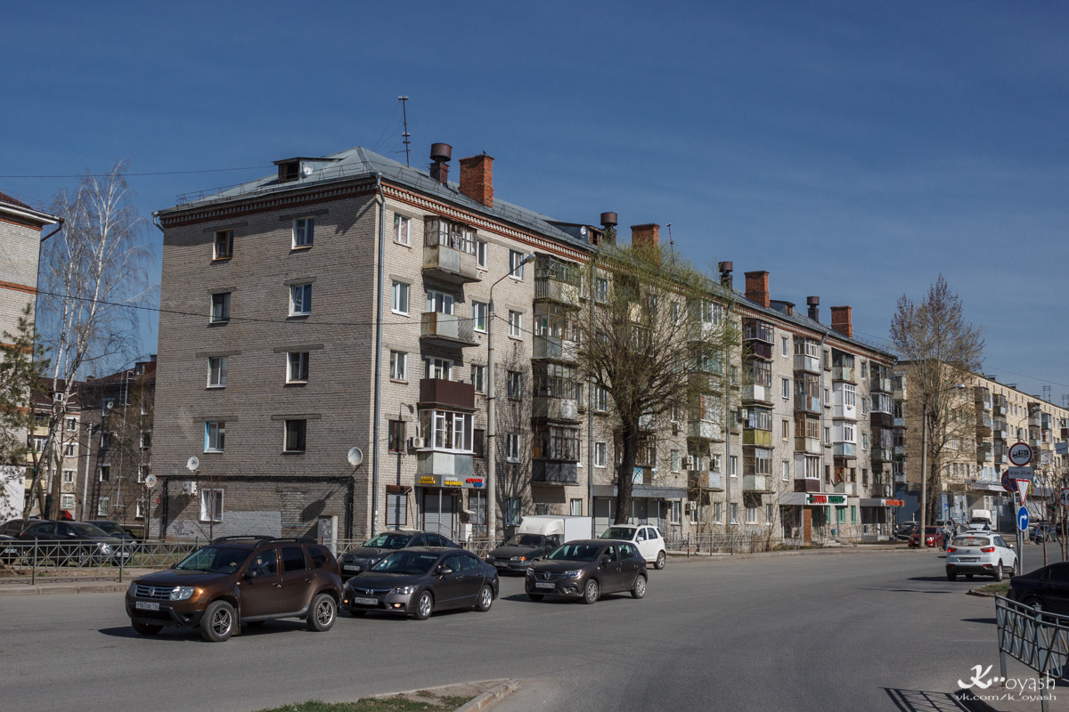 Казань, Повстанческая улица, 12 / Улица Галимджана Баруди, 1