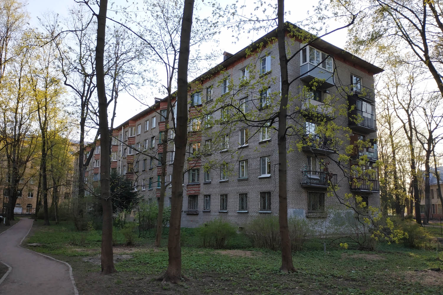 Санкт-Петербург, 2-й Муринский проспект, 12 корп. 2