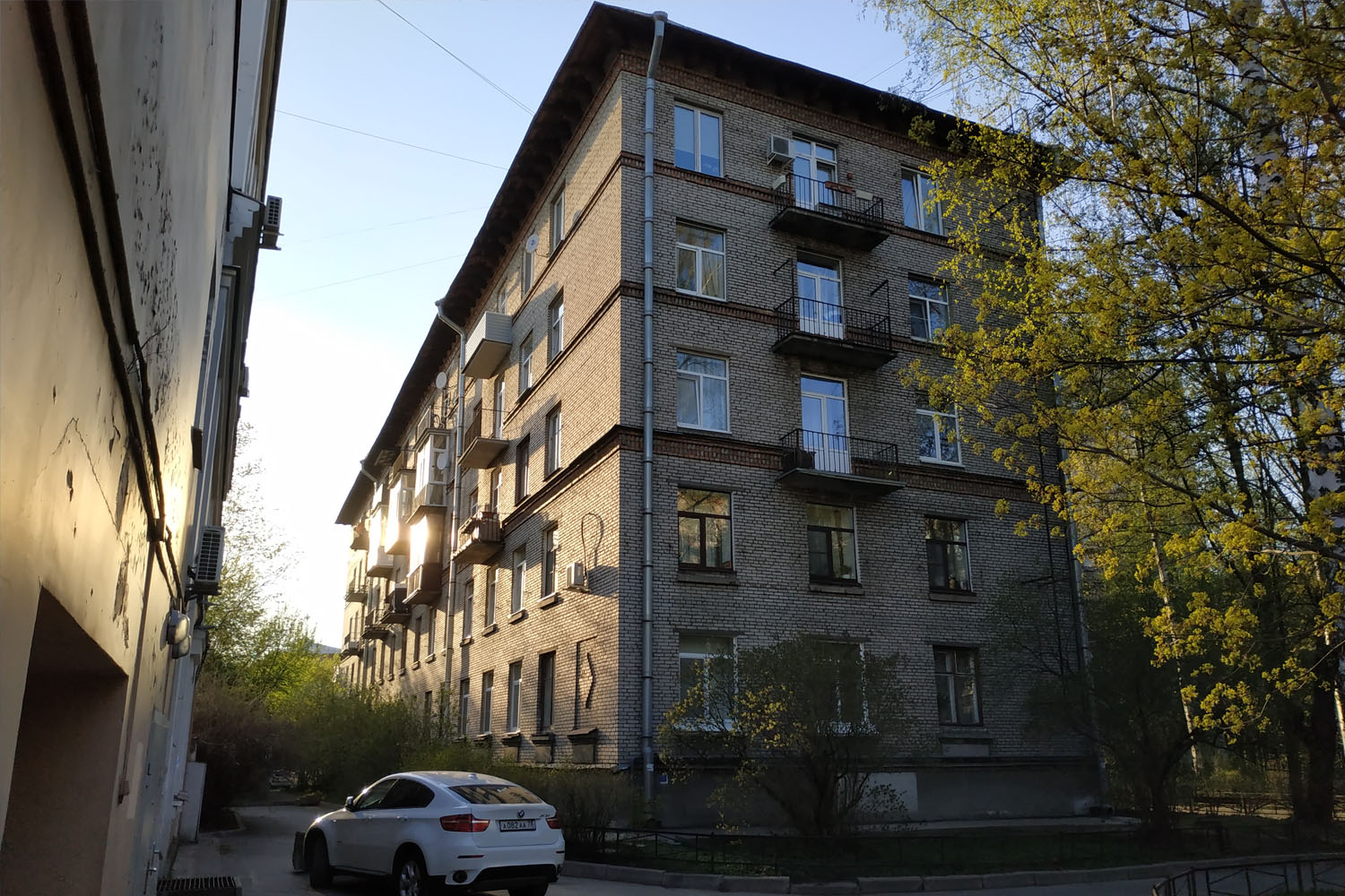 Санкт-Петербург, 2-й Муринский проспект, 13