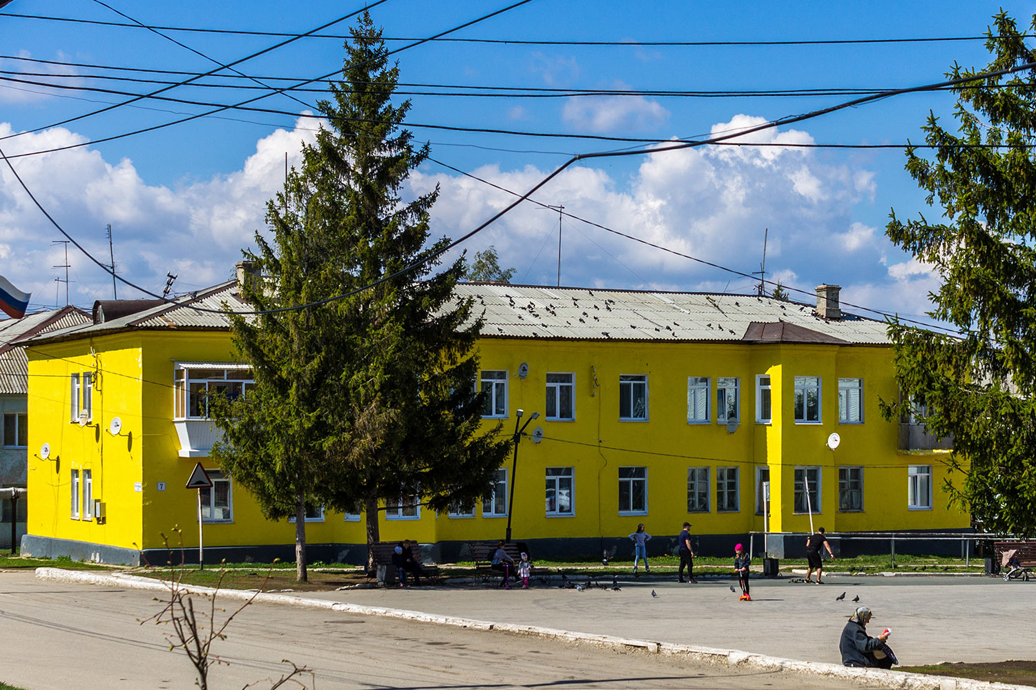 Новосемейкино, Школьная улица, 7