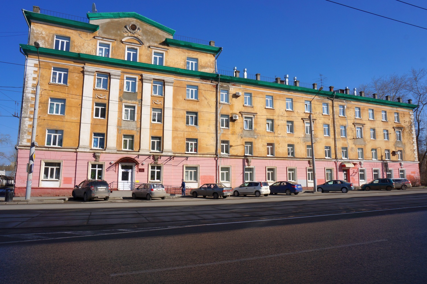 Пермь, Улица Белинского, 57 / Пионерская улица, 14