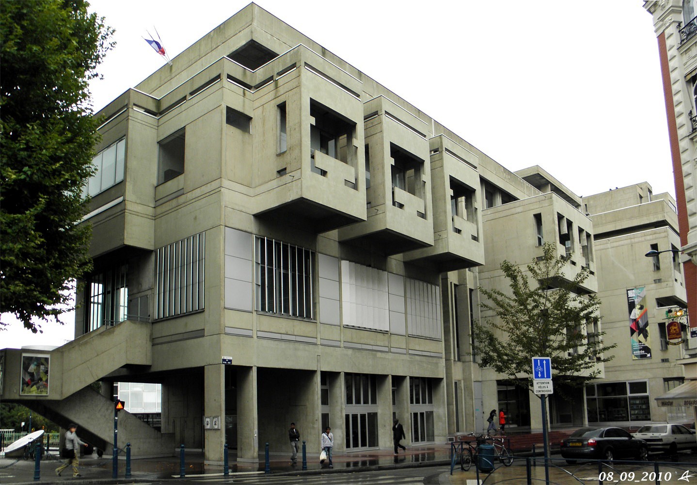 Пантен, 1 Rue Victor Hugo