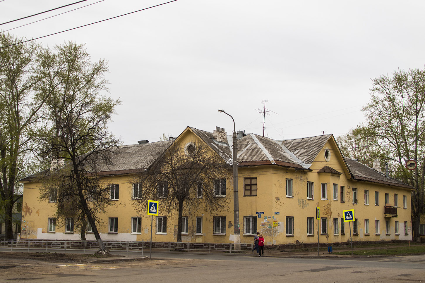 Ufa, Кольцевая улица, 100 / Улица Кулибина, 20