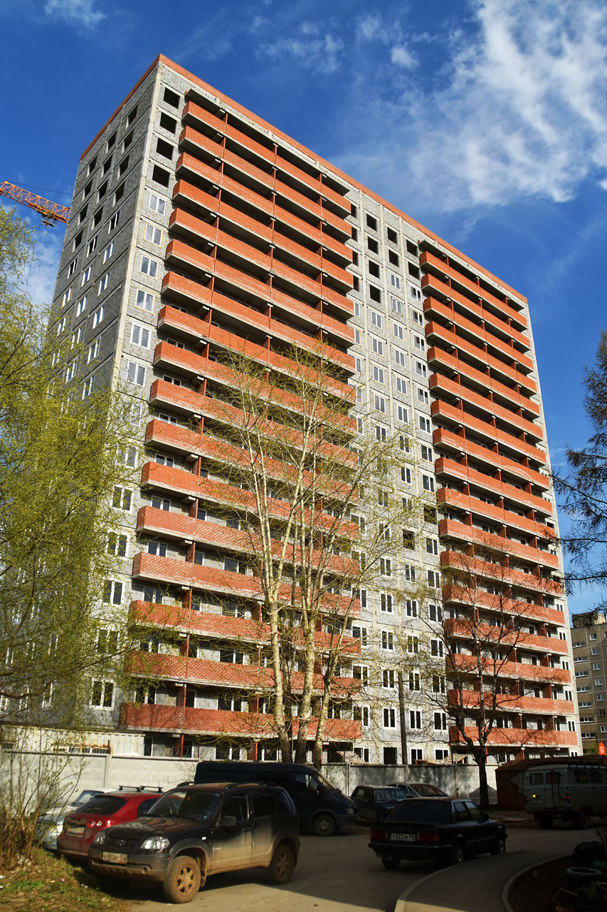 Perm, Улица Космонавта Леонова, 68Б