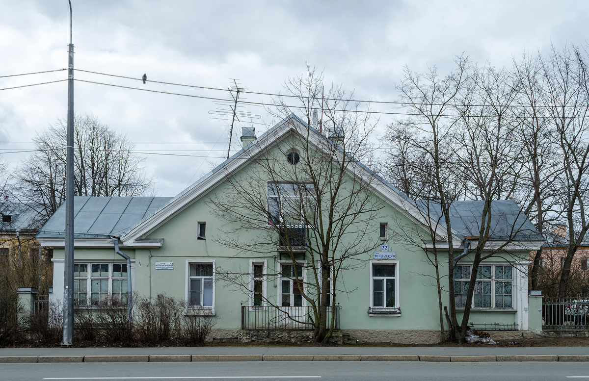 Сестрорецк, Улица Володарского, 32