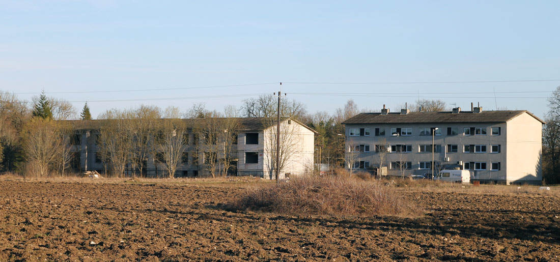 Райккюла, Peetri; Põlluääre