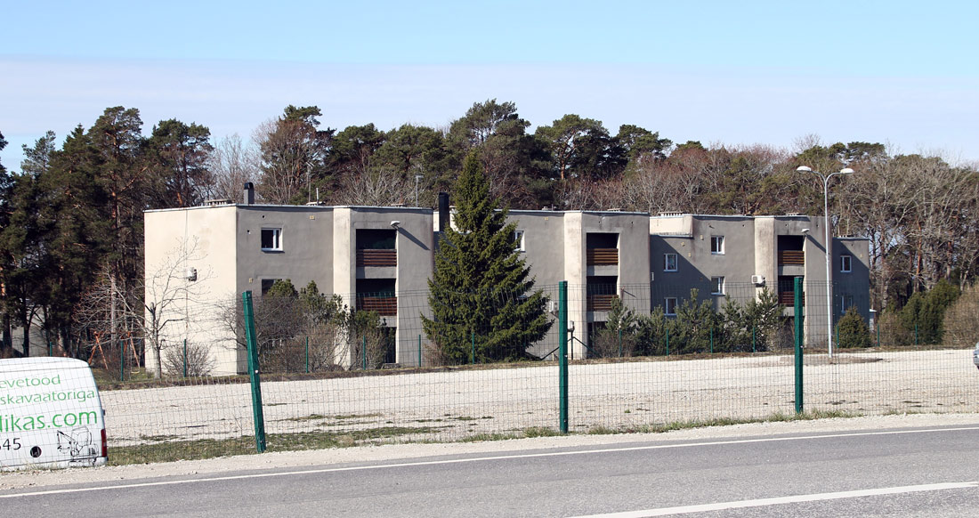 Лауласмаа, Lauresi tee, 1