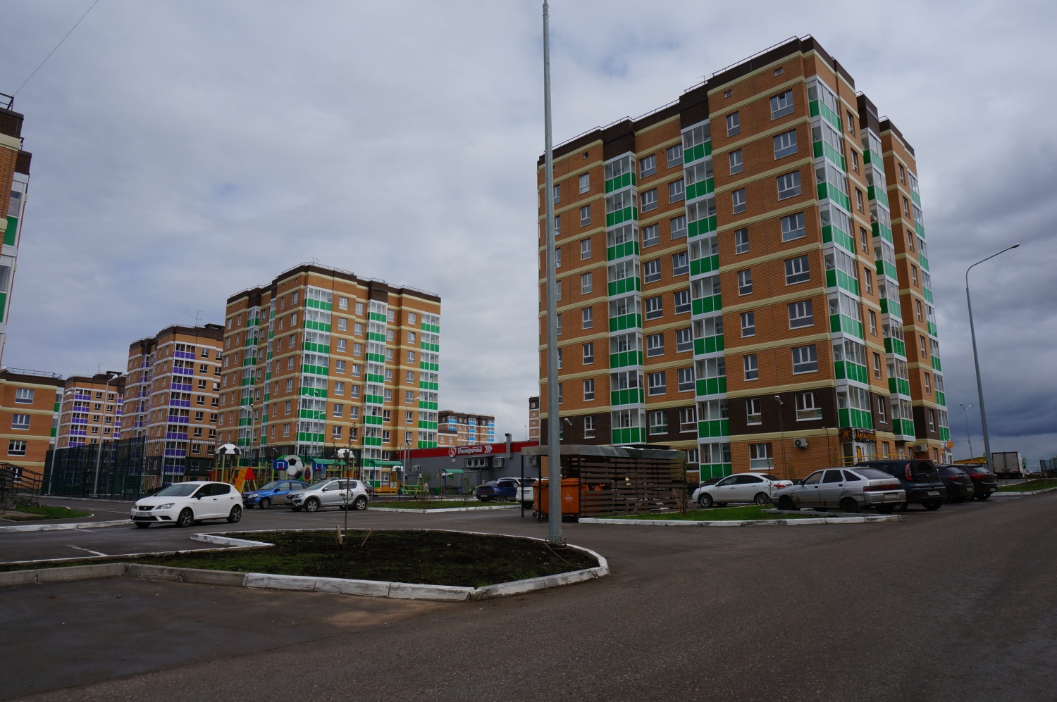 Пермь, Улица Сакко и Ванцетти, 97 (подъезд 3); Улица Сакко и Ванцетти, 97 (подъезд 2); Улица Сакко и Ванцетти, 97А