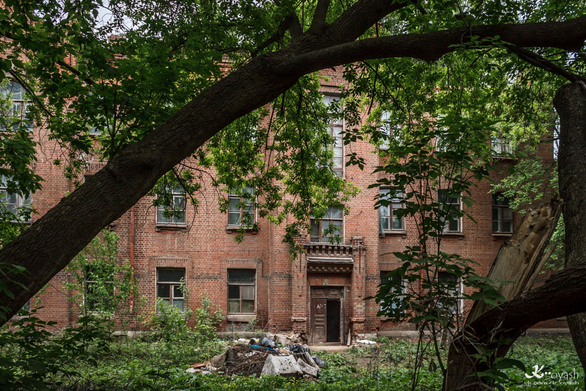 Казань, Октябрьский городок, 1/2