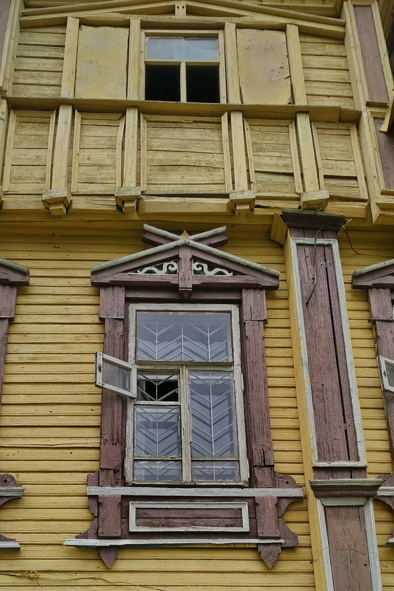 Некрасовское, Советская улица, 66. Резные наличники