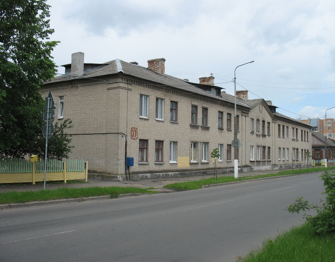 Пинск, Улица Зои Космодемьянской, 37