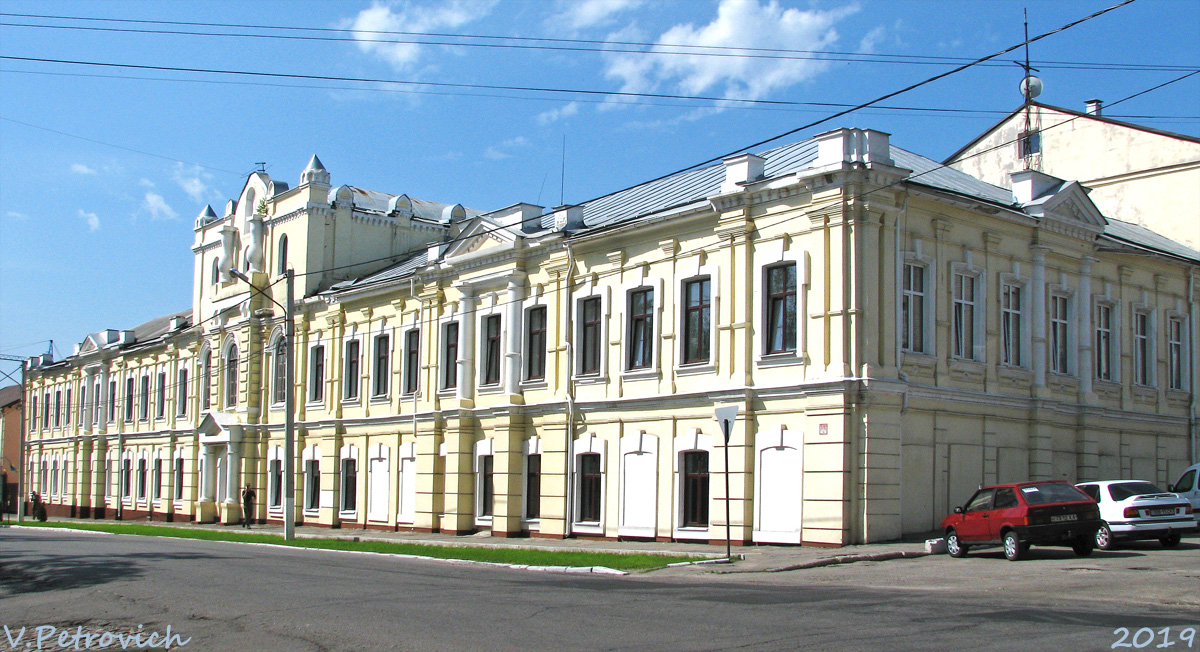 Charkow, Семинарская улица, 22-24 / Рубановская улица, 1