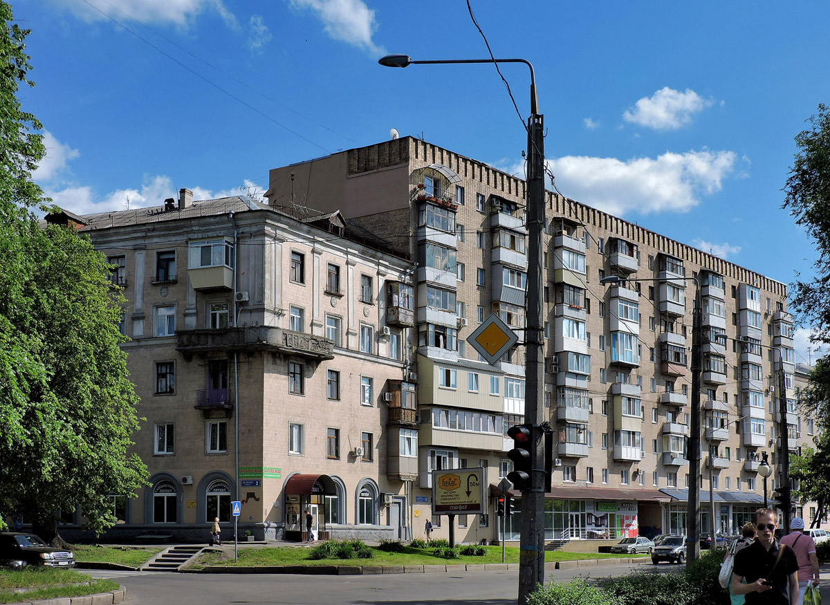 Харьков, Улица Шота Руставели, 2; Гимназическая набережная, 12